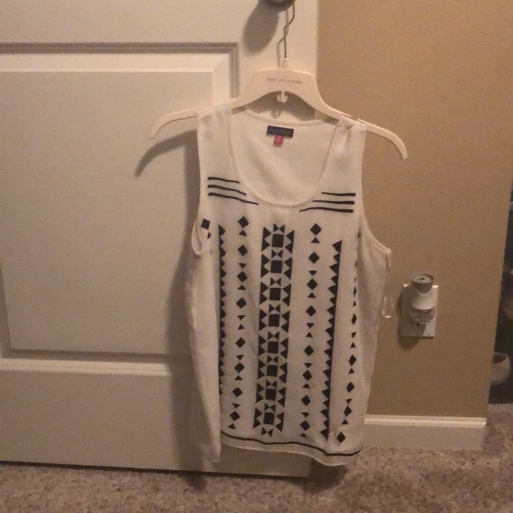 Vince camuto sleeveless tank XS